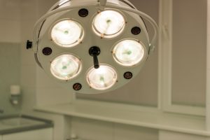 Chirurgie de l'ectopie urétérale chez le chat