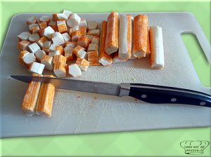 Mon chien peut-il manger du surimi ? Les bienfaits expliqués par un vétérinaire.